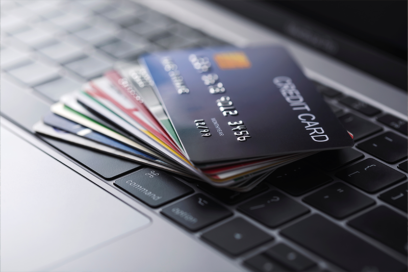 Online credit card payment for purchases from online stores and online shopping