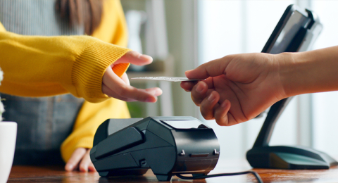 The Pros and Cons of Credit Cards: All You Need to Know