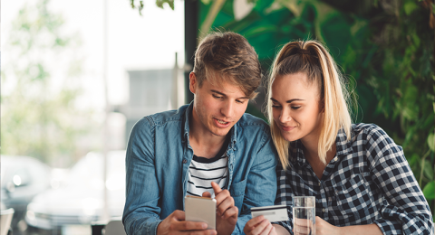 Best Credit Card for Students: 9 Things To Look For